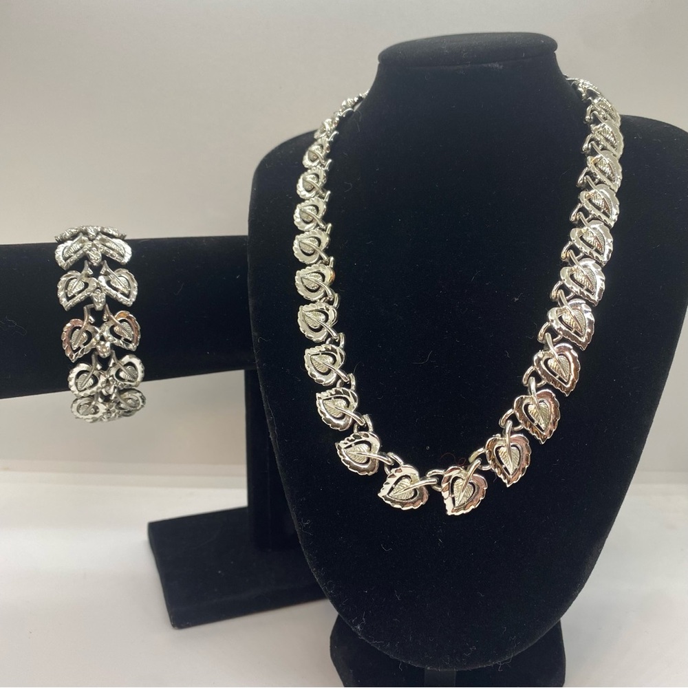 Vintage Coro Silver Tone Leaf Heart Design Panel Necklace & Bracelet Signed